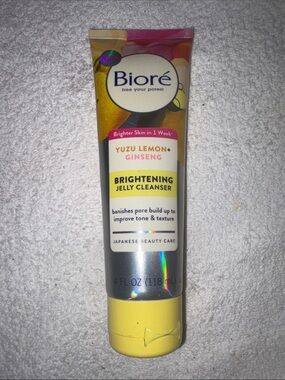 Biore Brightening Jelly Cleanser - Yellow